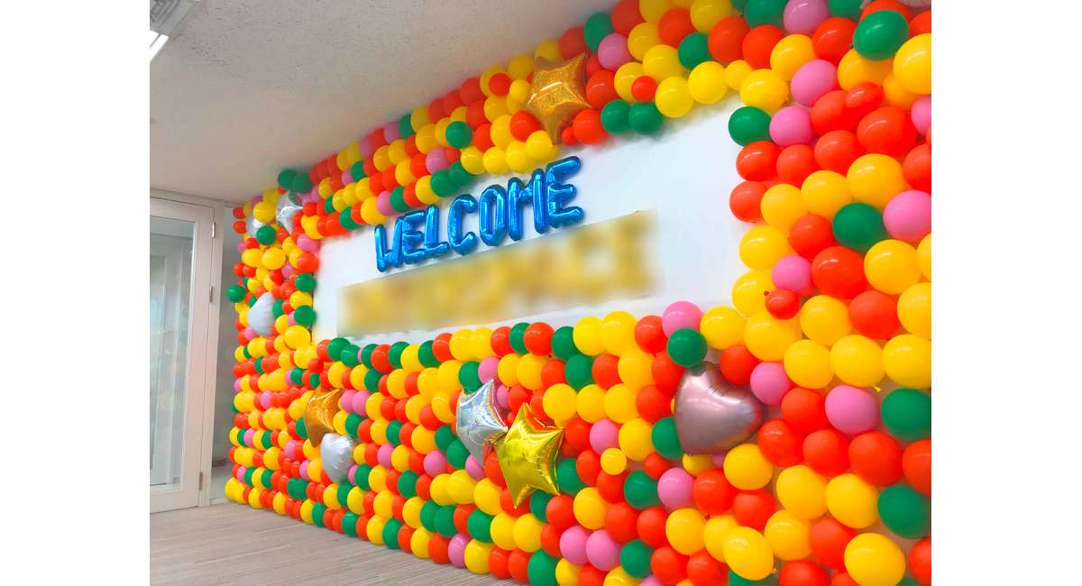花屋を銀座でお探しならKT.Flowerへ　バルーンウォール　花屋　銀座　東京23区内